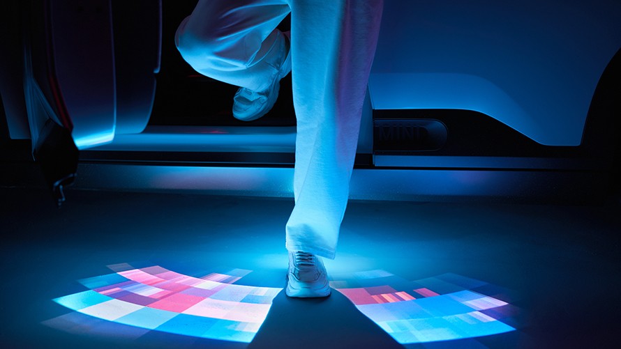 mini concept - aceman - highlights - sensor-based light